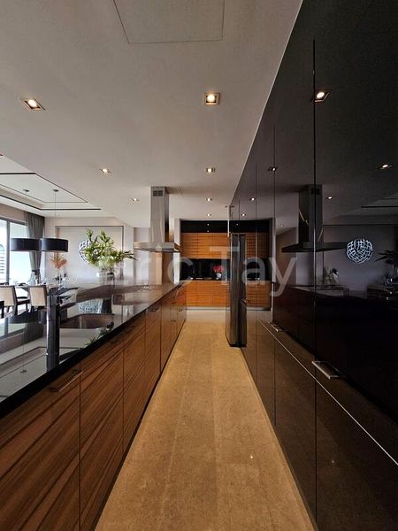 4 Bed Condo for Sale in  Grange Infinite - Image 11